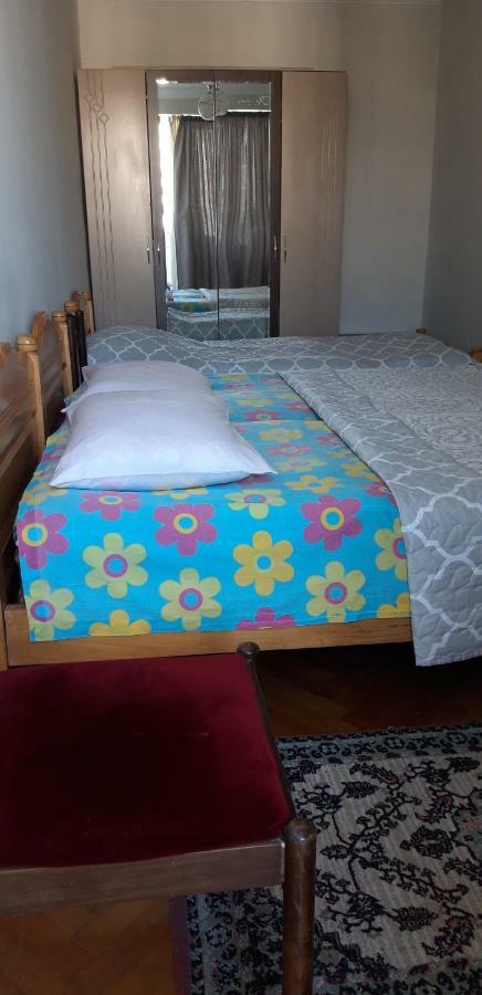 Naira Apartment Batumi Eksteriør bilde