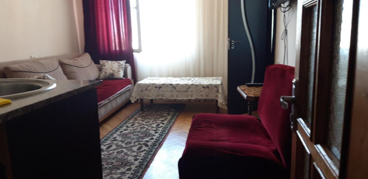Naira Apartment Batumi Eksteriør bilde
